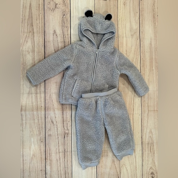 GARANIMALS Cozy Gray Baby Fleece Set with Bear Ears/size 18M - Picture 8 of 9